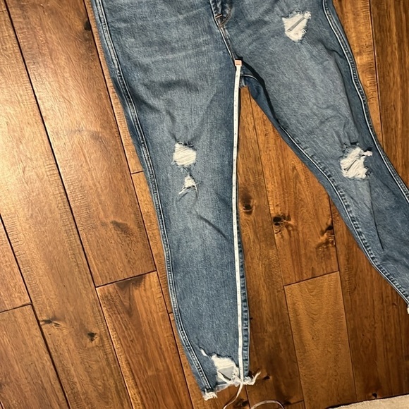 GOOD AMERICAN High Rise Blue Jeans Size 25/0 - Picture 7 of 10